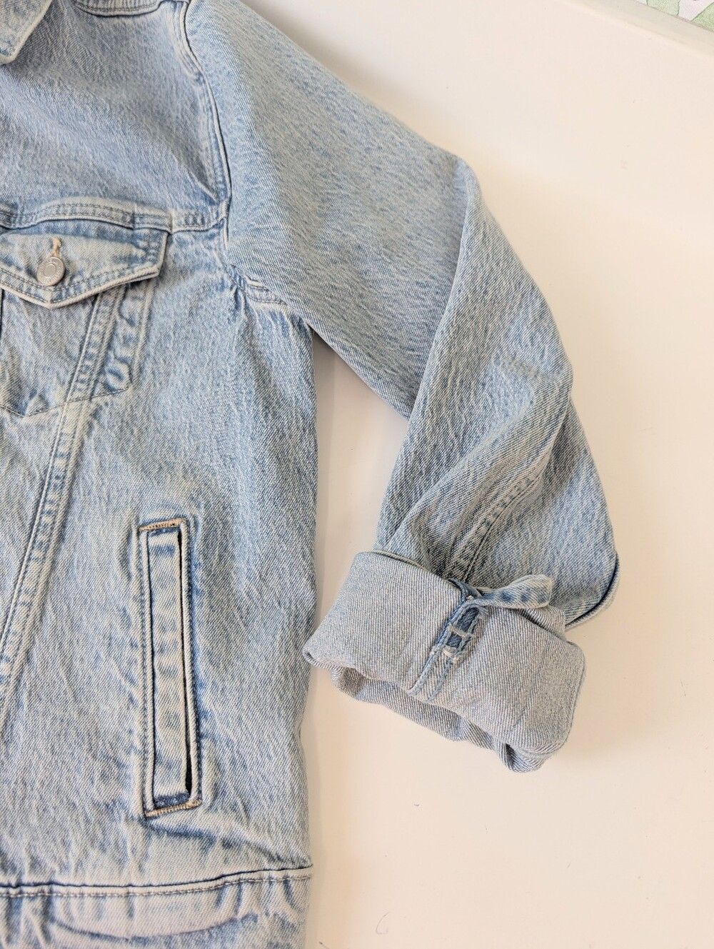 GAP Light Wash Denim Jacket Medium Tall – Soft Wash Classic Fit - Picture 8 of 9